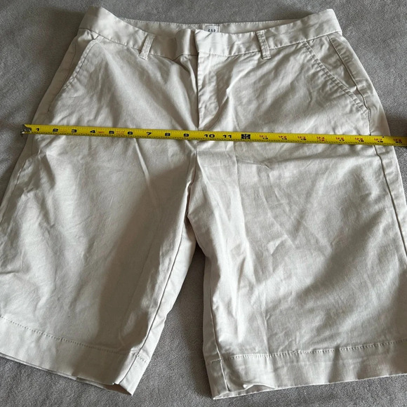 Gap Shorts Womens Size 8 Khaki Beige Chino Stretch Zipper - Picture 11 of 14